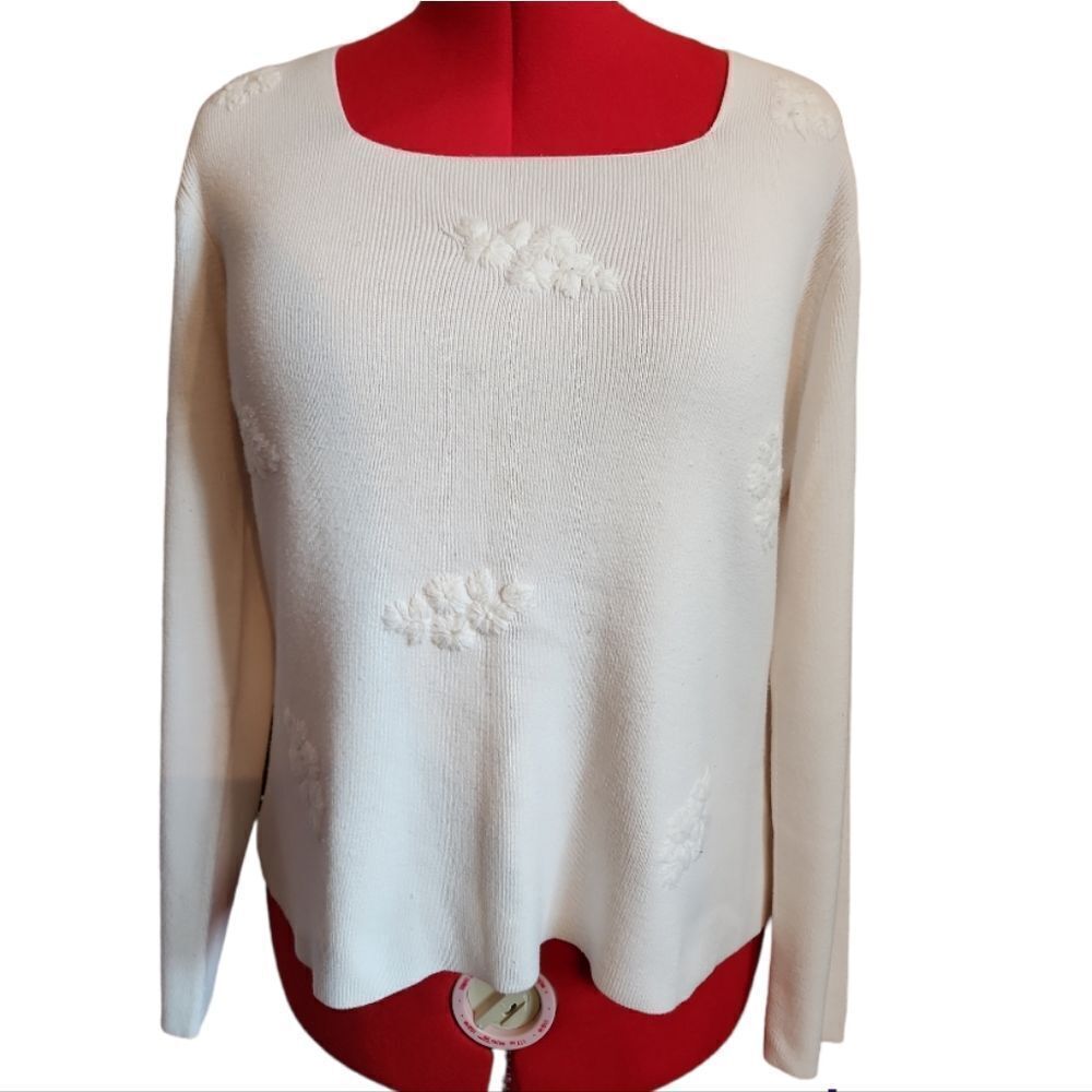 Worthington Essentials XL White Floral Embellished Sweater